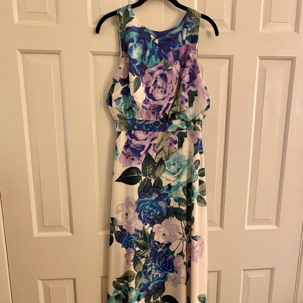 Eliza J size 2 long maxi floral special occasion dress